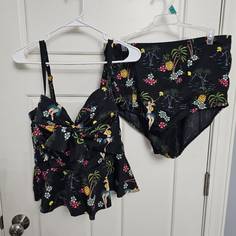 Torrid 2 piece swimsuit
